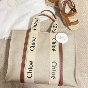 🔥BRAND NEW🔥 NEVER WORN “CHLOE” WOODY TOTE!